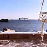 Mykonos Athanasia Seaview Oasis By The Port Apartman