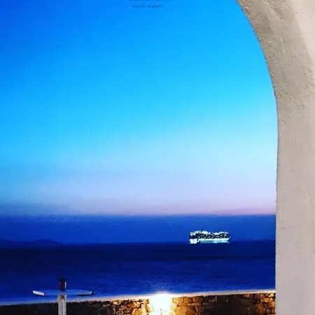 Mykonos Athanasia Seaview Oasis By The Port Appartement